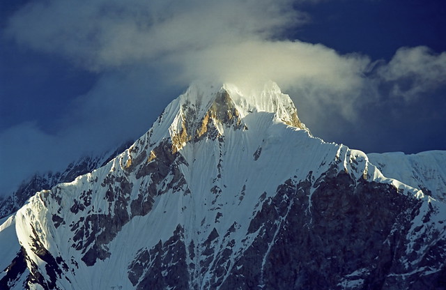 Peak Pobeda，托木尔峰
